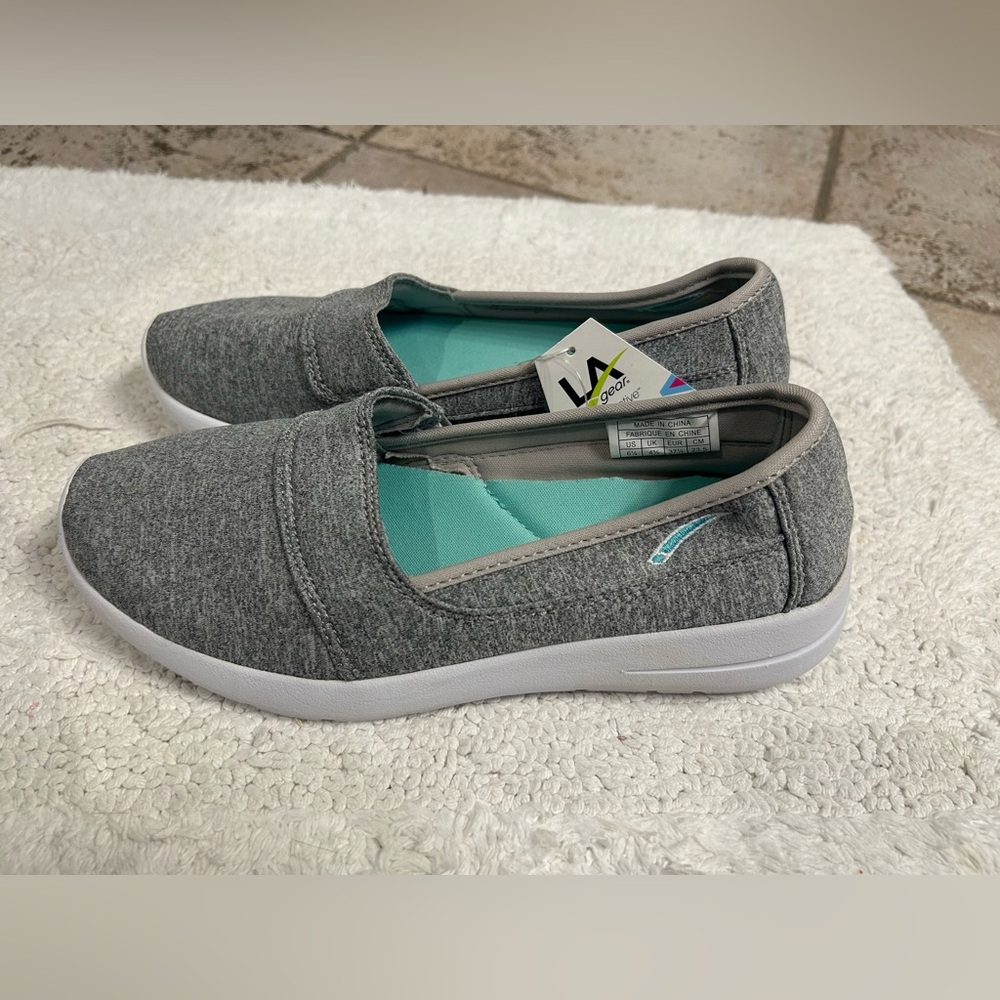 LA Gear Miley Women's Gray Slip-On Shoes size 6.5